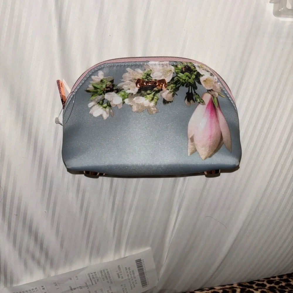 TED BAKER MINI BAG PERFECT FOR CHARGERS/COSMETICS/ ANYTHING YOU WANT  IT TO BE